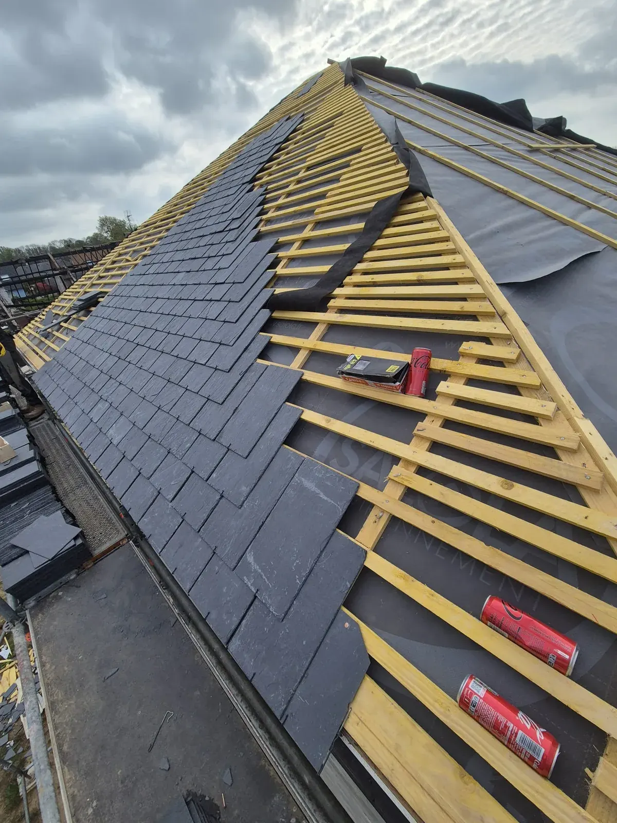 Chantier de couverture et charpente réalisé par Duclos Couverture près de Argenteuil