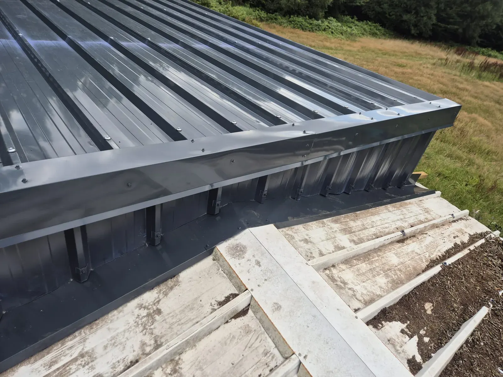 Toiture zinc à joint debout – Vallée de l'Oise – Duclos Couverture